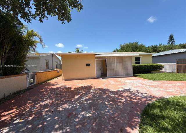 Property at 2651 Adams St, Hollywood, FL 33020, 3 beds, 2 baths