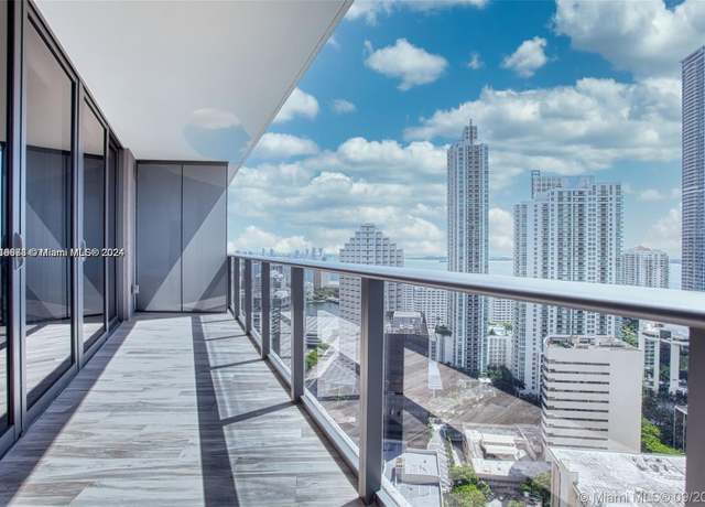 Property at 801 S Miami Ave #1403, Miami, FL 33130, 1 bed, 1.5 baths