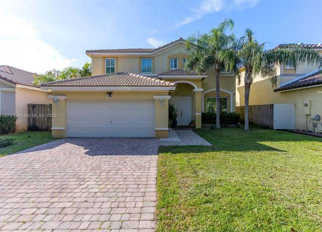 Property at 24446 SW 108th Pl, Homestead, FL 33032, 4 beds, 2.5 baths