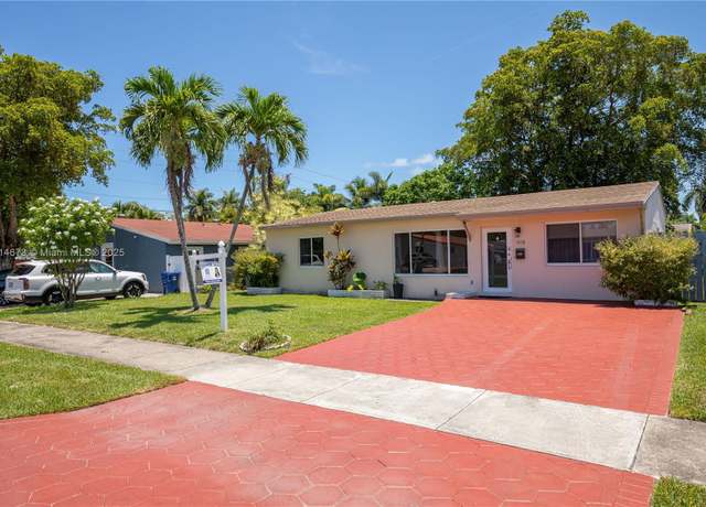 Property at 918 NE 6th St, Hallandale Beach, FL 33009, 3 beds, 2 baths