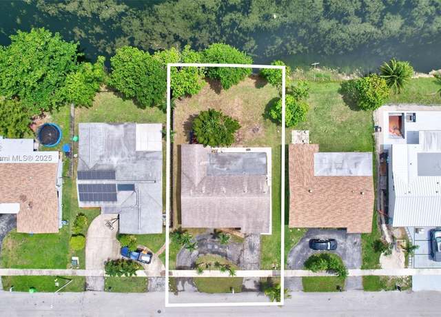 Property at 9579 NW 26th Pl, Sunrise, FL 33322, 2 beds, 2 baths