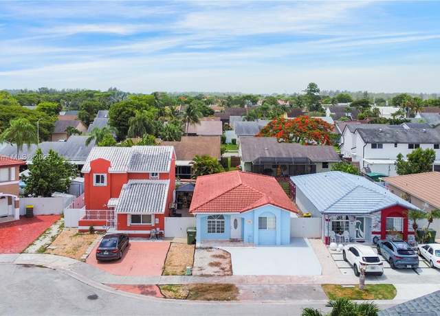 Property at 1382 SE 11th Pl, Homestead, FL 33035, 3 beds, 2 baths