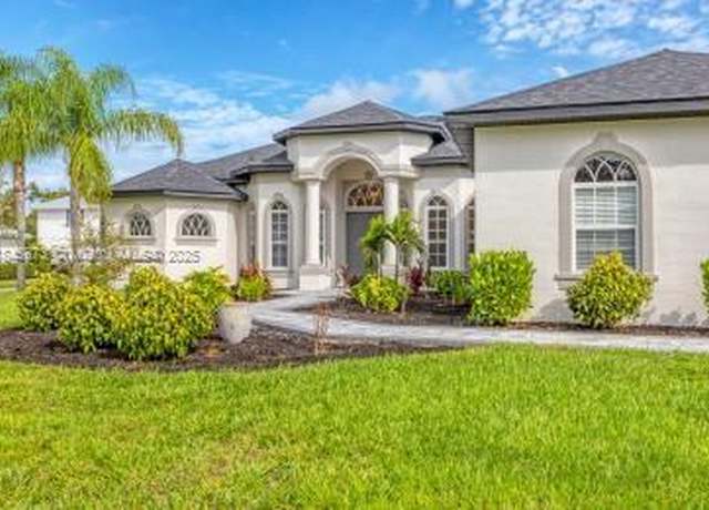 Property at 15430 29 Ln E, FL 34219, 4 beds, 3 baths