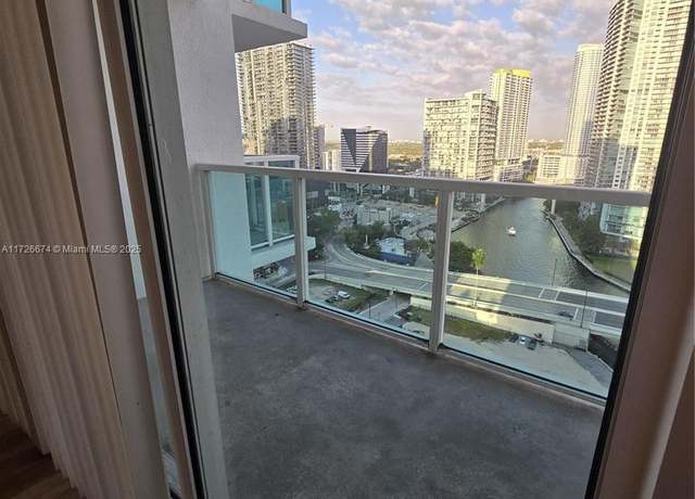 Property at 31 SE 5th St #2409, Miami, FL 33131, 1 bed, 1 bath