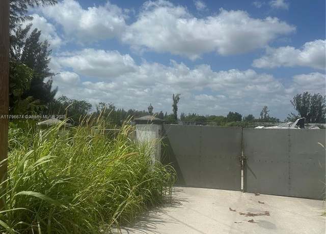 Property at 14400 205, Miami, FL 33196