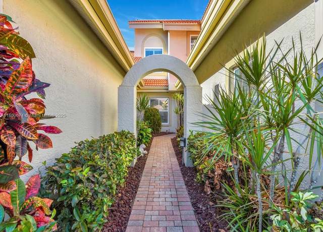 Property at 185 Napa Ridge Rd. E., Naples, Other City - In The State Of Florida, FL 34119, 3 beds, 2.5 baths