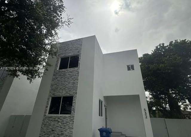 Property at 532 NW 17th Ave, Fort Lauderdale, FL 33311, 3 beds, 2.5 baths