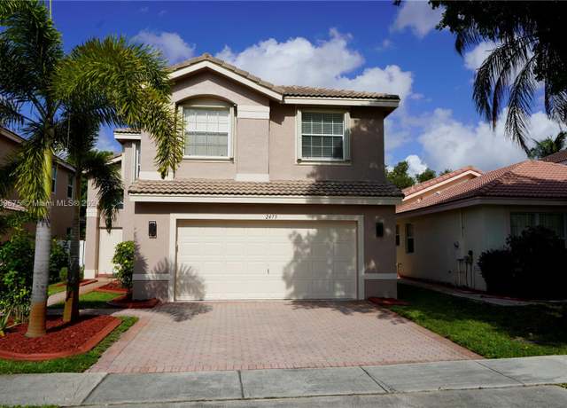 Property at 2473 SW 162nd Ave, Miramar, FL 33027, 3 beds, 2.5 baths