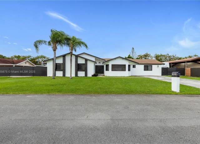 Property at 18650 SW 127th Ct, Miami, FL 33177, 5 beds, 3 baths