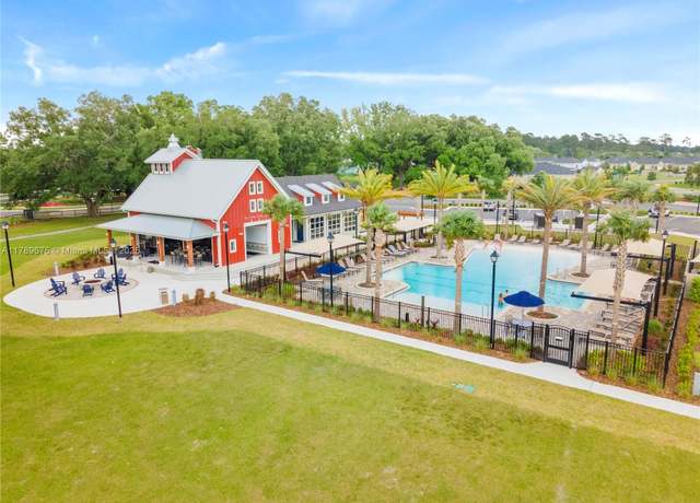 Property at 2793 Pointed Leaf Rd, FL 32043, 4 beds, 2.5 baths