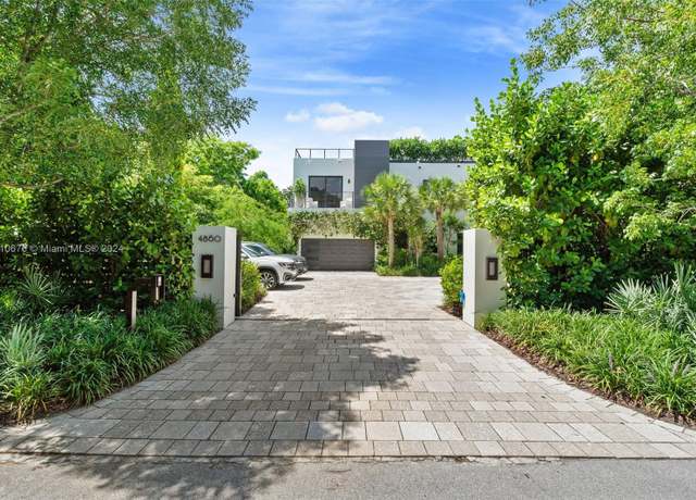 Property at 4860 SW 76th St, Miami, FL 33143, 7 beds, 8 baths