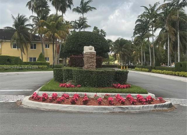 Property at 940 NE 33rd Ter #103, Homestead, FL 33033, 2 beds, 2 baths