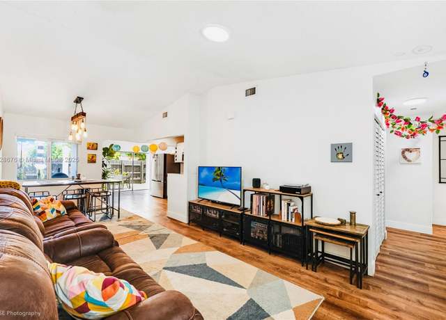 Property at 4817 SW 145th Ave, Miami, FL 33175, 3 beds, 2 baths