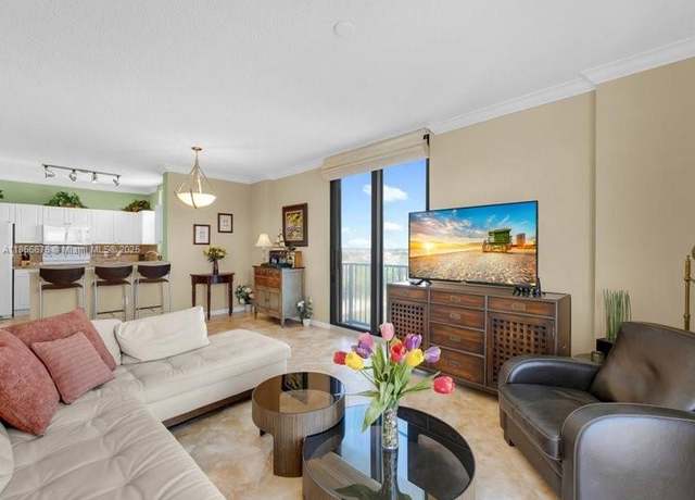 Property at 651 Okeechobee Blvd #1002, West Palm Beach, FL 33401, 2 beds, 1 bath