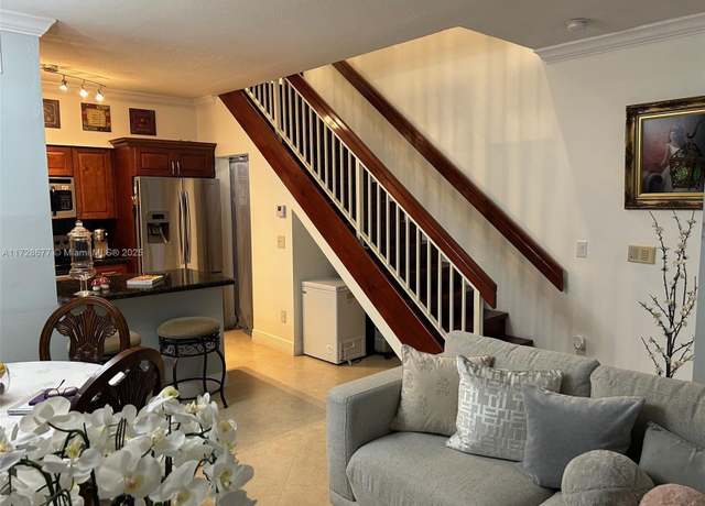 Property at 18338 NW 68th Ave Unit L, Hialeah, FL 33015, 1 bed, 1 bath