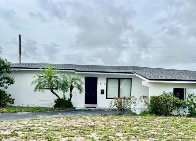 Property at 2910 NW 185th St, Miami Gardens, FL 33056, 3 beds, 2 baths