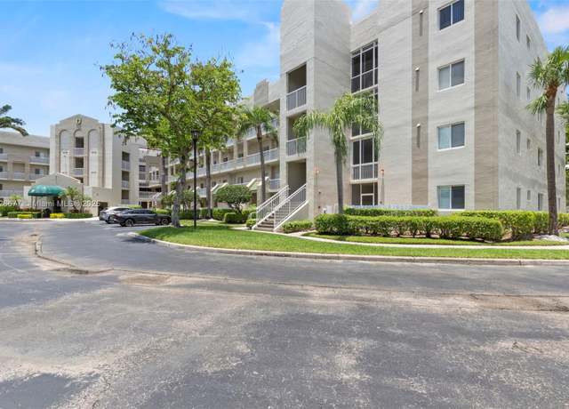 Property at 7727 Southampton Ter #412, Tamarac, FL 33321, 2 beds, 2 baths