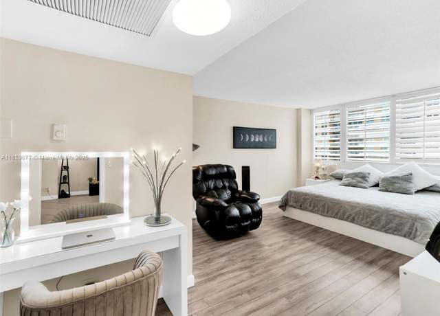 Property at Undisclosed address, Hallandale Beach, FL 33009, 2 beds, 2 baths