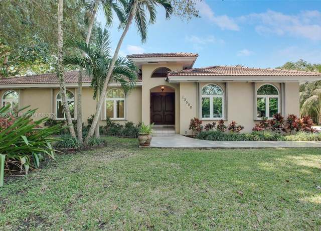 Property at 13550 SW 82nd Ave, Pinecrest, FL 33156, 4 beds, 2.5 baths