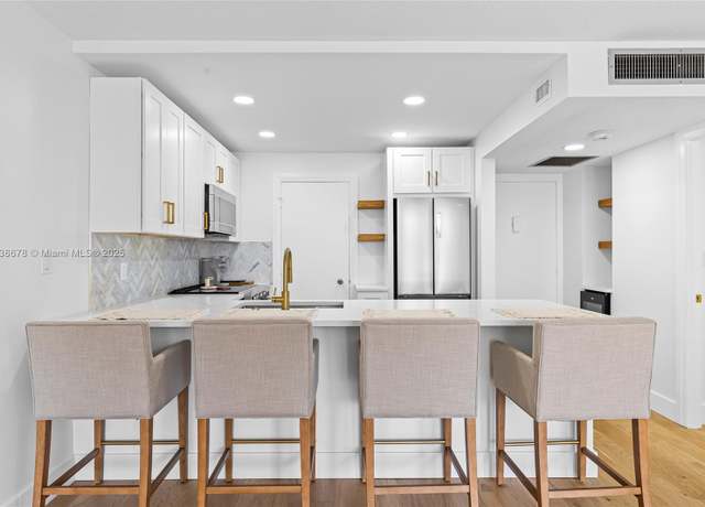 Property at 301 N Ocean Blvd #302, Pompano Beach, FL 33062, 1 bed, 1 bath