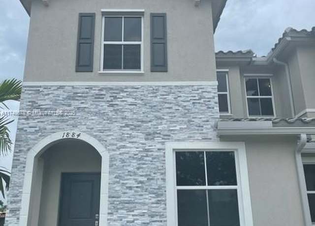 Property at 1884 SE 27th Rd, Homestead, FL 33035, 3 beds, 2.5 baths