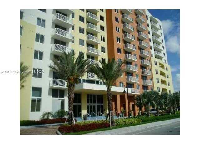 Property at 2775 NE 187th St #407, Aventura, FL 33180, 1 bed, 1 bath