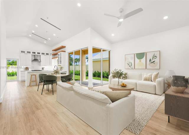 Property at 9047 Baybury Ln, West Palm Beach, FL 33411, 3 beds, 2 baths