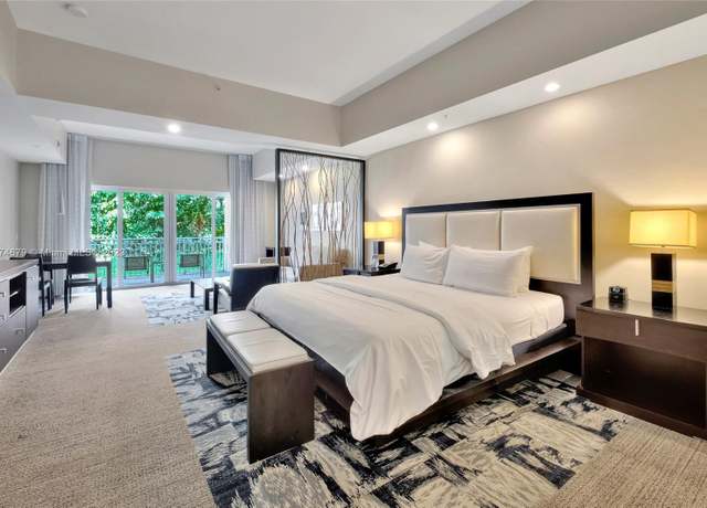 Property at 5300 NW 87th Ave #606, Doral, FL 33178, 1 bed, 1 bath