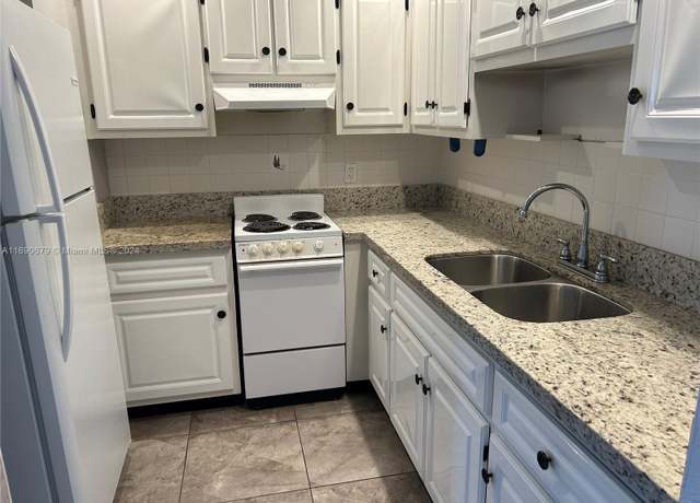 Property at 22 SE 3rd Ter #31, Dania Beach, FL 33004, 1 bed, 1 bath