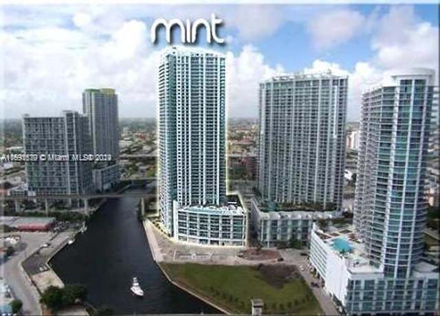 Property at 92 SW 3rd St #1802, Miami, FL 33130, 2 beds, 2 baths