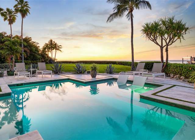 Property at 186 Bayview Dr, Islamorada, FL 33036, 6 beds, 4 baths