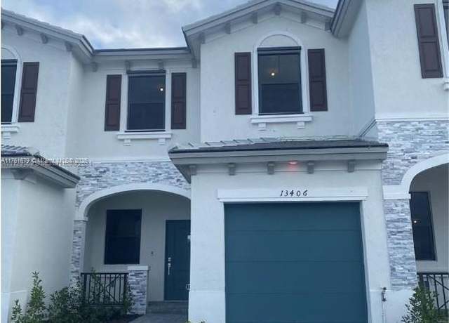 Property at 13406 SW 287th Ter #13406, Homestead, FL 33033, 3 beds, 2.5 baths