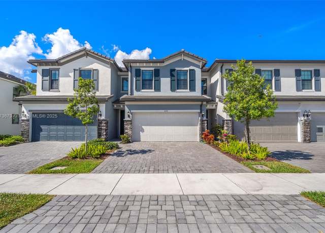 Property at 2193 Appleton Cir S, Oakland Park, FL 33309, 3 beds, 2.5 baths