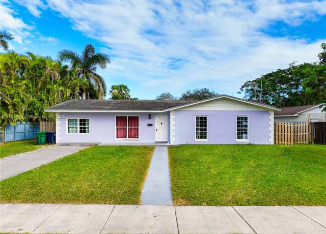 Property at 18231 SW 90th Ct, Palmetto Bay, FL 33157, 4 beds, 3 baths