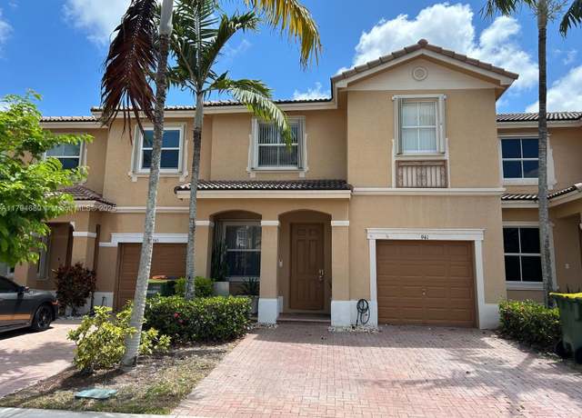 Property at 941 NE 42nd Ave, Homestead, FL 33033, 4 beds, 3.5 baths