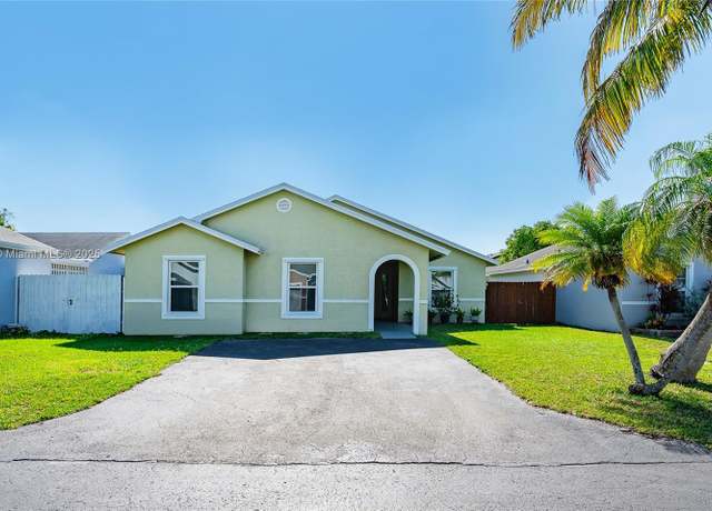 Property at 24965 SW 128th Pl, Homestead, FL 33032, 3 beds, 2 baths