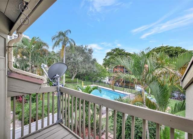 Property at 93 NE 17th Ct #93, Fort Lauderdale, FL 33305, 2 beds, 2.5 baths