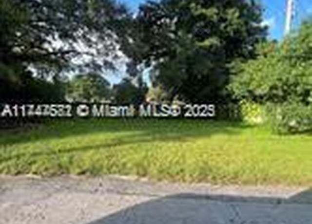 Property at 6317 Benevento Ave, Sebring, FL 33872