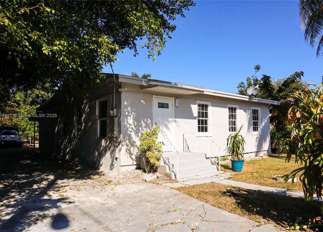 Property at 415 NW 7th St, Homestead, FL 33030, 3 beds, 2 baths