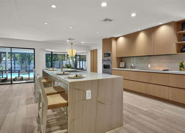 Property at 5801 SW 37th Ter, Fort Lauderdale, FL 33312, 5 beds, 3.5 baths