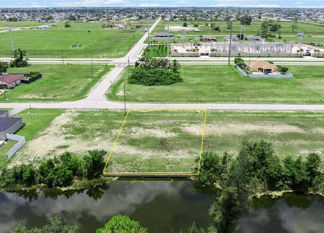 Property at 1403 NW 24th Ter, Cape Coral, FL 33993