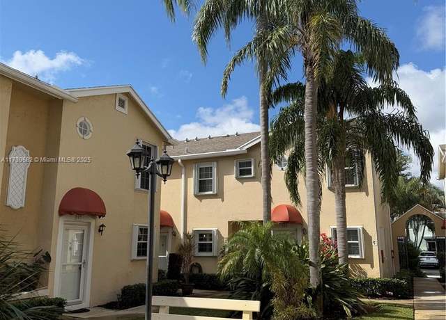 Property at 335 Waterside Dr #335, Hypoluxo, FL 33462, 2 beds, 2.5 baths