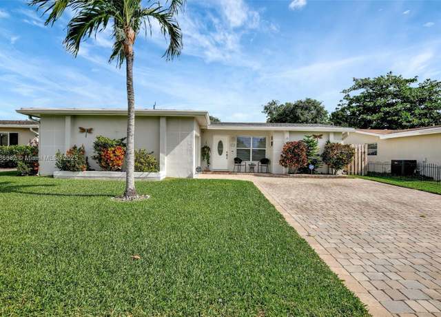 Property at 9001 NW 25th St, Sunrise, FL 33322, 2 beds, 2 baths