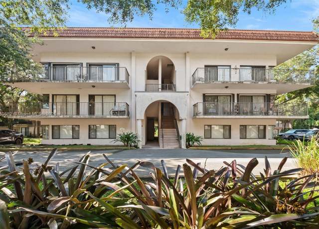 Property at 4705 SW 62nd Ave #101, Davie, FL 33314, 2 beds, 2 baths