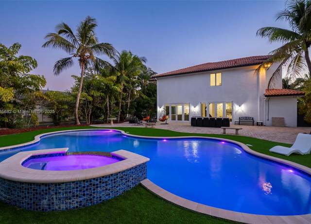 Property at 112 NW 14th Way, Dania Beach, FL 33004, 7 beds, 5 baths