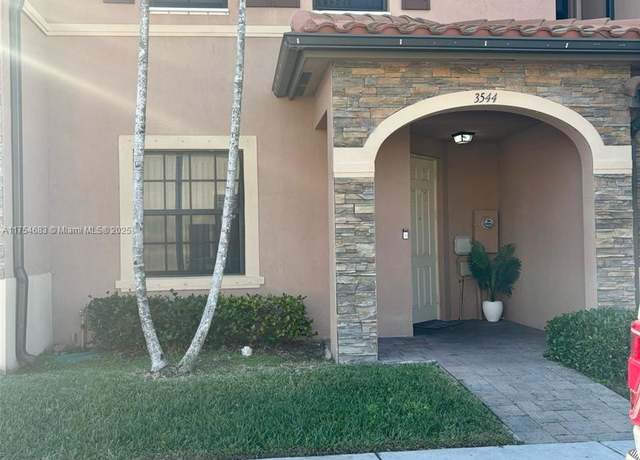 Property at 3544 W 88th Ter #1, Hialeah, FL 33018, 3 beds, 2.5 baths