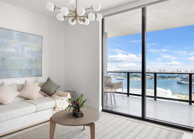 Property at 159 NE 6th St #2716, Miami, FL 33132, 3 beds, 3 baths