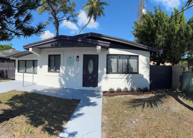 Property at 2713 NW 6th Ct, Fort Lauderdale, FL 33311, 4 beds, 2 baths