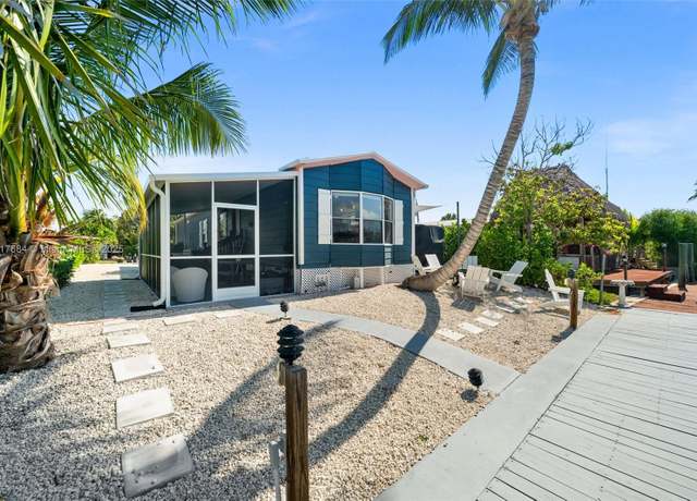 Property at 648 E Palm Dr, Marco Island, FL 34140, 2 beds, 1.5 baths