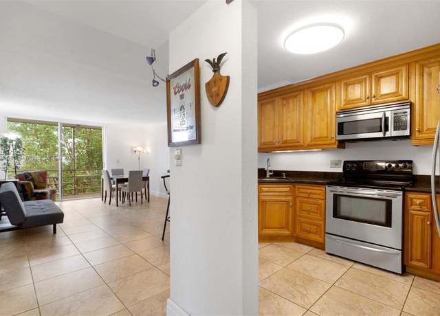 Property at 2935 NE 163rd St Unit 3F, North Miami Beach, FL 33160, 1 bed, 1.5 baths